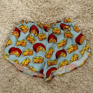 BOA Running Shorts Size Medium Cheese Pattern